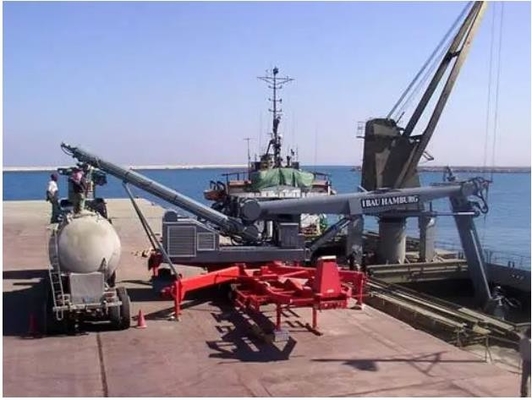 Kompakter Schraubenschiffsentlader angewendet, um Zement am Seehafen zu entladen
