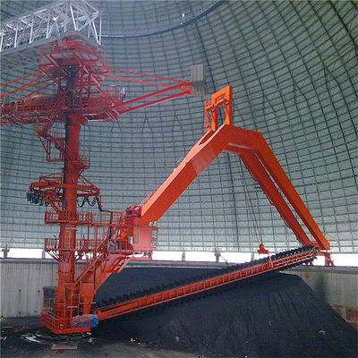 Kreisviehhof, der System für Massenmaterialtransport stapelt und zurückfordert